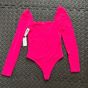 Aritzia Babaton Contour Long Sleeve Bodysuit